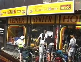 A Norwegian bike shop at Fjørevegen 12, Sogndal - closed today of course